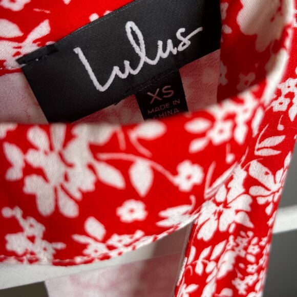 Lulu's Lean Close Floral Print Swing Dress  Size XS Red Ivory White High Neck - Picture 7 of 8